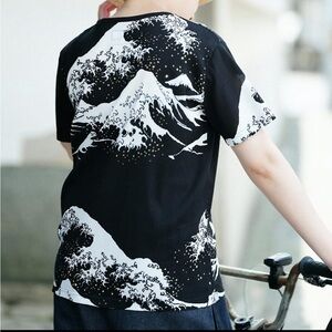NWT Sou Sou Kyoto Size Medium Black & White Great Wave T-Shirt